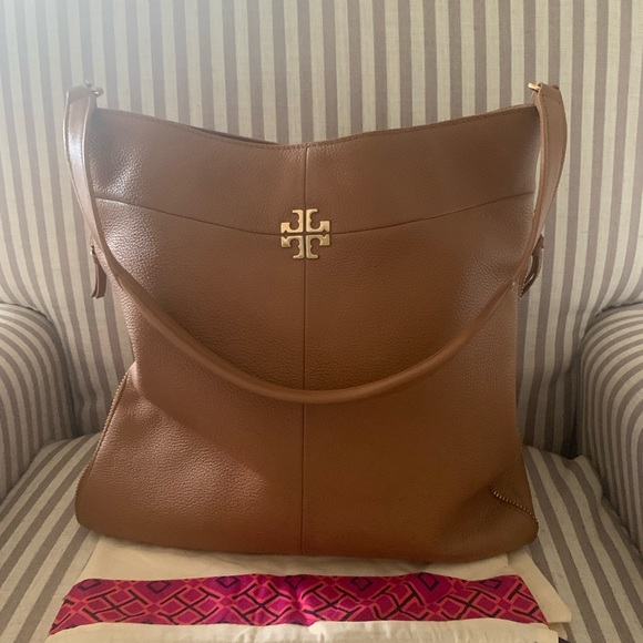 Tory Burch Handbags - Tory Burch Pebbled Leather Hobo Shoulder Bag Purse